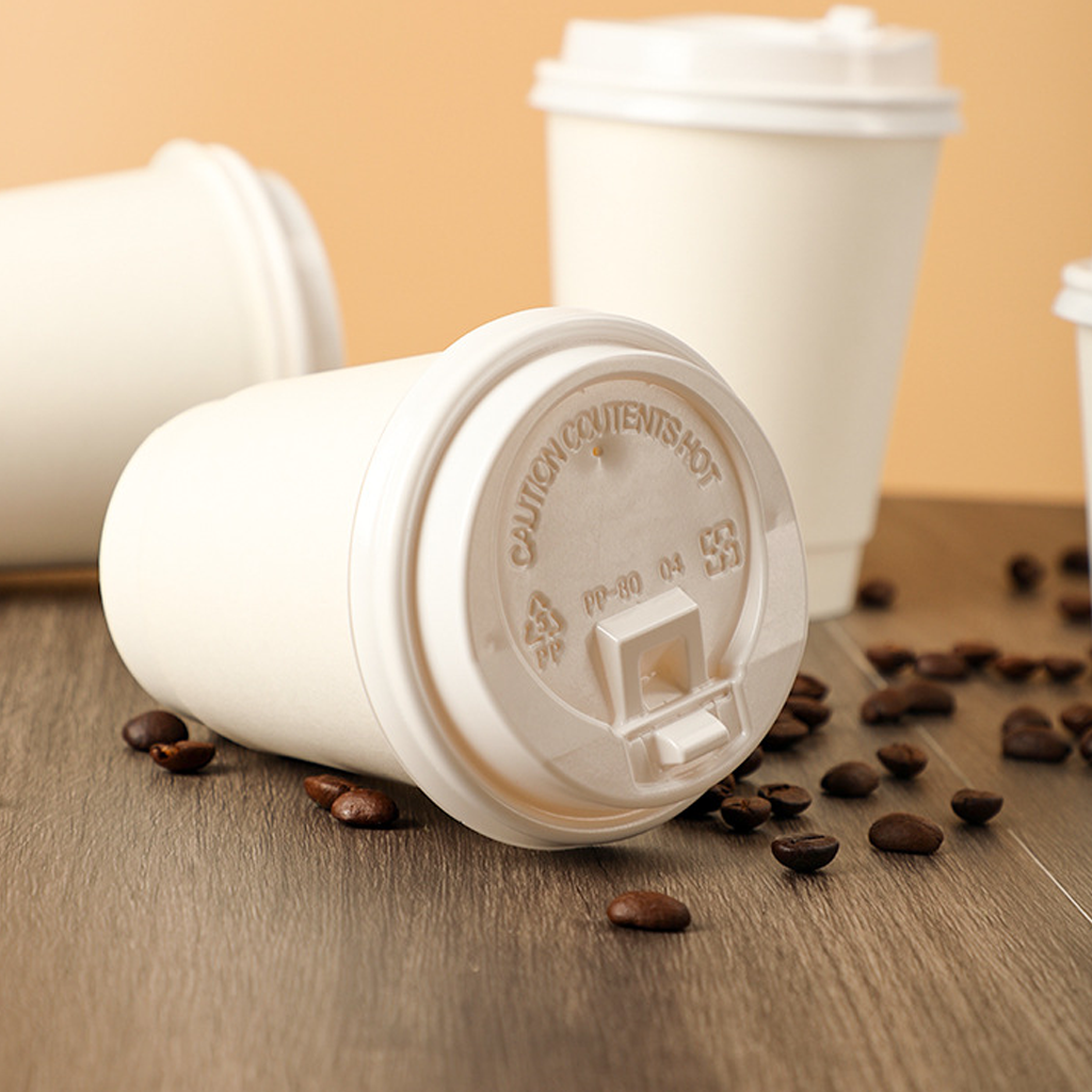 Disposable Cups with Lids